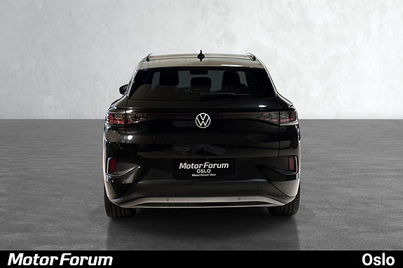 Baklys i skarp design med velkjent Volkswagen-logo, moderne finish.