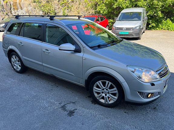 Opel Astra 3 of 5