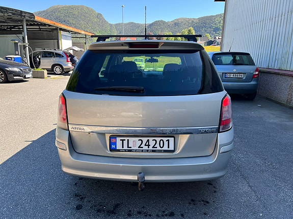 Opel Astra 5 of 5