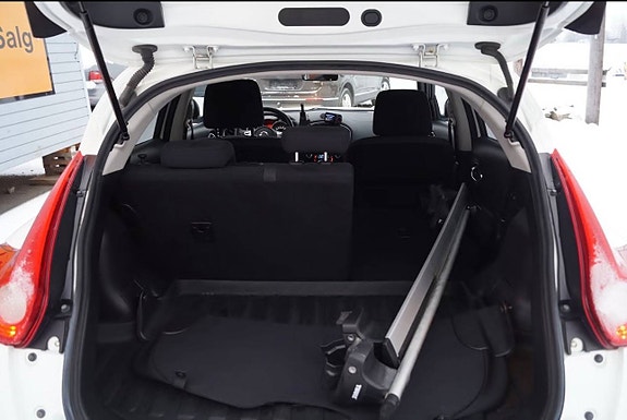 Nissan Juke 8 of 13