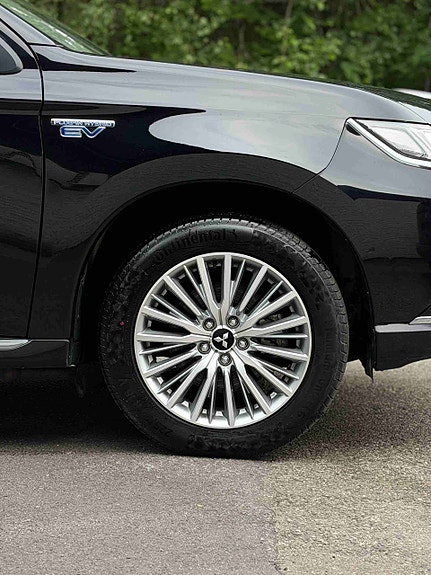 Mitsubishi Outlander 4 of 5