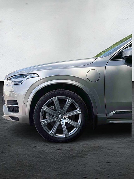 Volvo XC90 4 of 5
