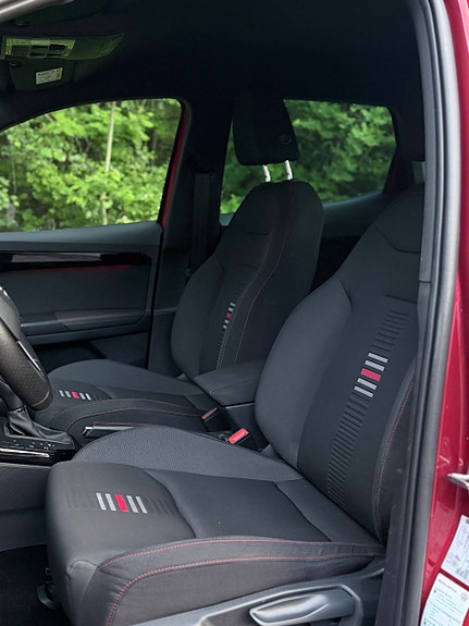 Seat Arona 21 of 30