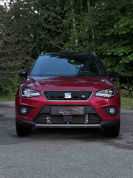 Seat Arona 2 of 5