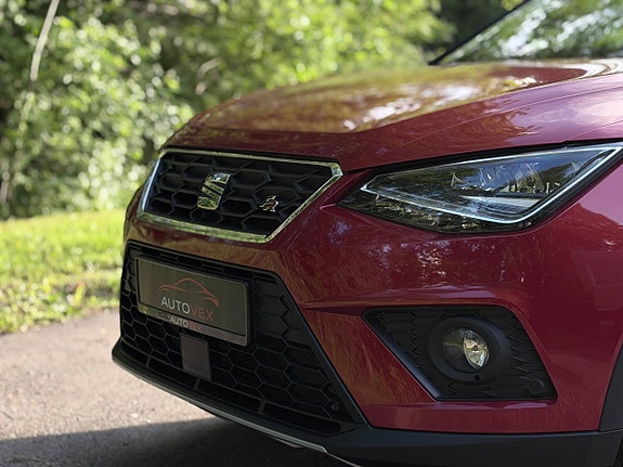 Seat Arona 3 of 5