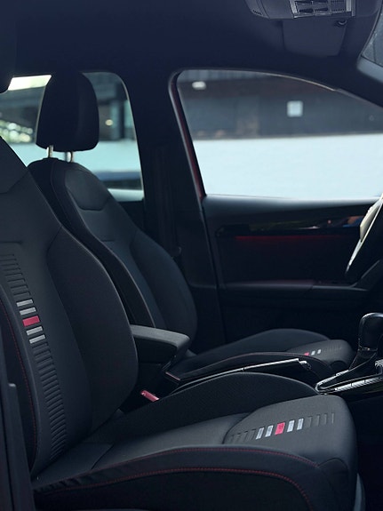Seat Arona 25 of 30