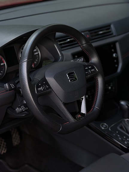 Seat Arona 11 of 30