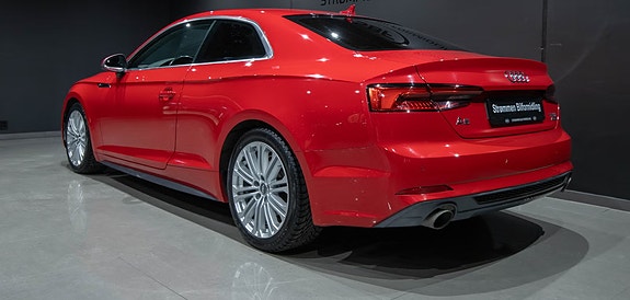 Audi A5 4 of 5