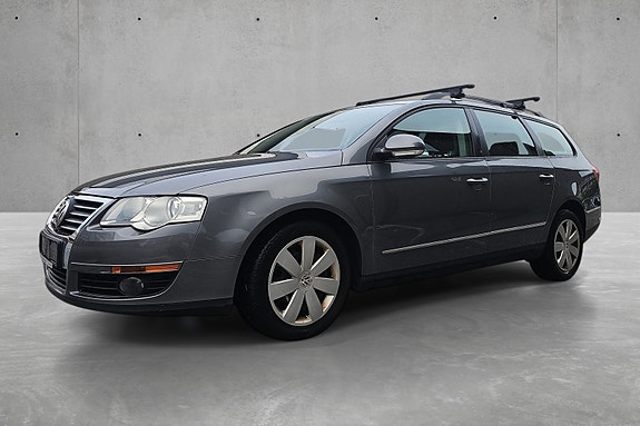 Volkswagen Passat 4 of 15