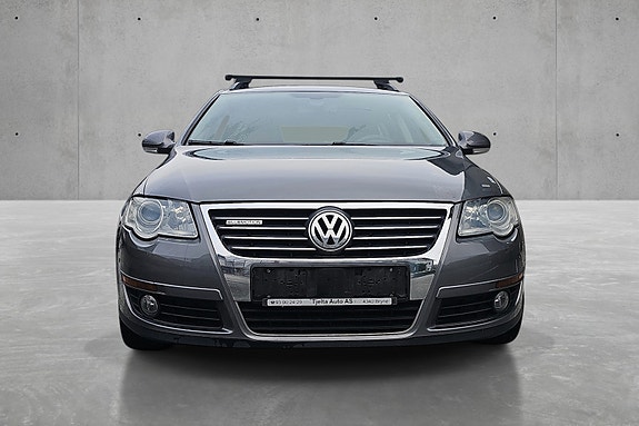 Volkswagen Passat 3 of 15