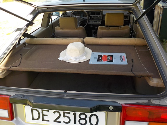 Mitsubishi Cordia 3 of 5