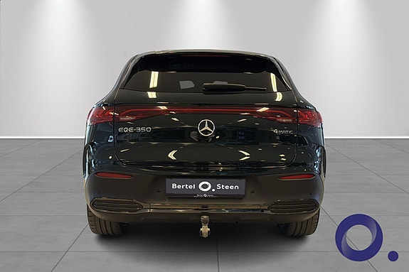 Mercedes-Benz EQE SUV 4 of 5