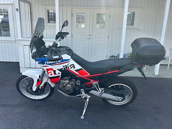 Aprilia Tuareg 660 2 of 5