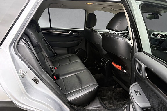 Subaru Outback 19 of 30