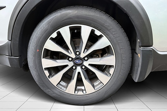 Subaru Outback 25 of 30