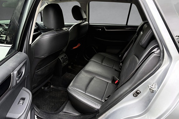 Subaru Outback 22 of 30