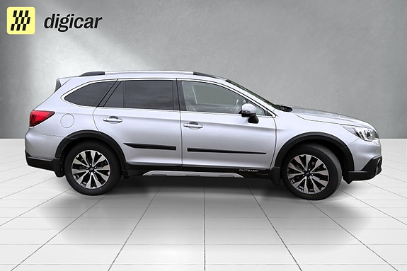 Subaru Outback 3 of 5
