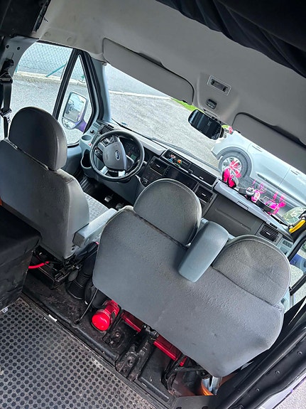 Ford Transit 350L Kombi 14 of 30