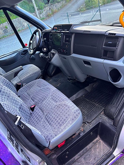 Ford Transit 350L Kombi 10 of 30