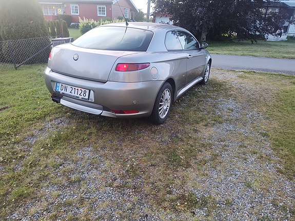 Alfa Romeo GT 3 of 5