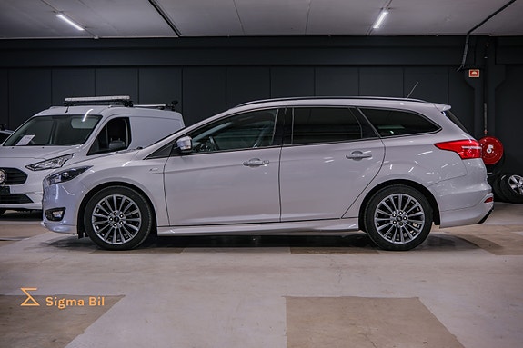 Ford Focus 7 of 30