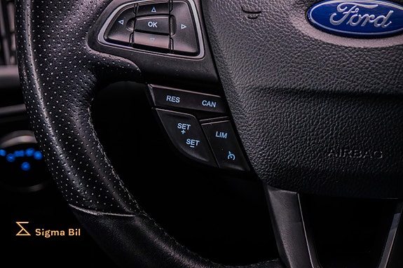 Ford Focus 24 of 30