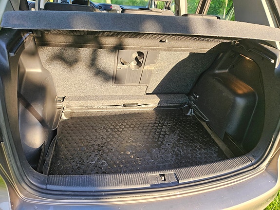 Volkswagen Golf Plus 9 of 15