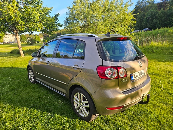Volkswagen Golf Plus 2 of 15
