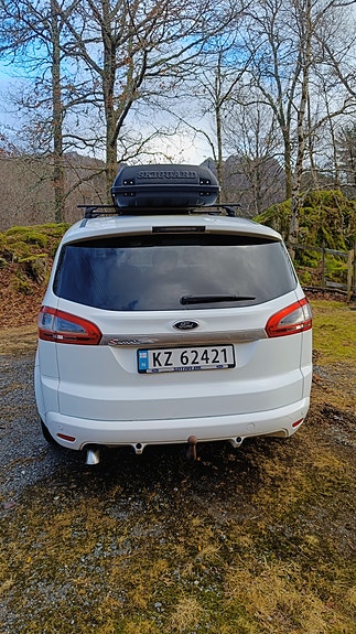 Ford S-MAX 8 of 13