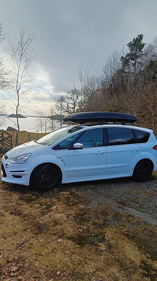 Ford S-MAX 7 of 13