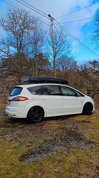 Ford S-MAX 6 of 13