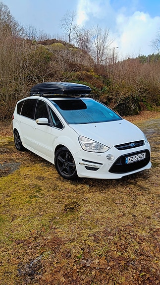 Ford S-MAX 2 of 13