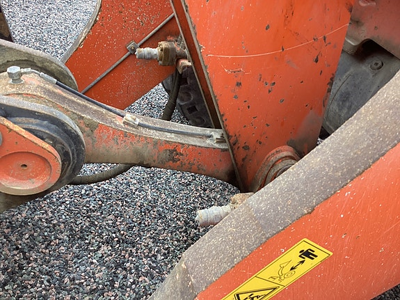 Hitachi 310 12 of 13