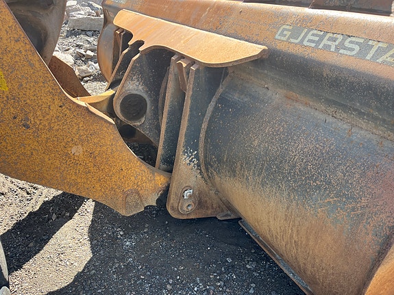 Liebherr 580 21 of 23