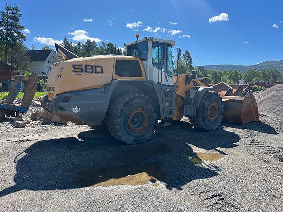 Liebherr 580 23 of 23