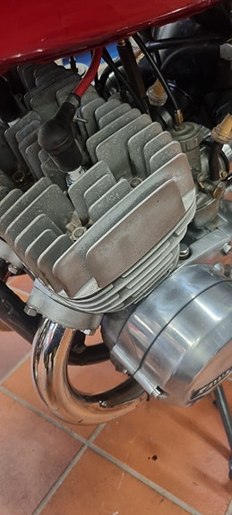 Kawasaki S2 Mach II 3 of 5