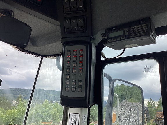 Liebherr 580 6 of 14