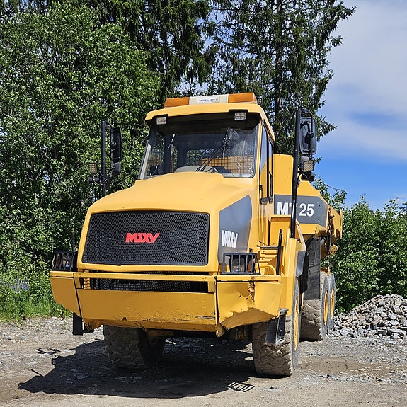 Moxy MT25 4 of 5