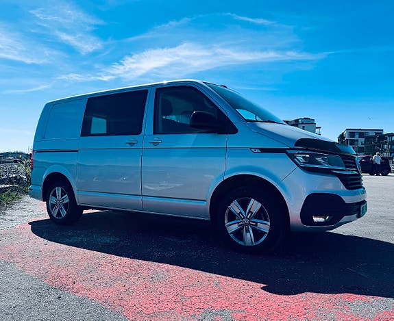 Volkswagen Transporter 12 of 17