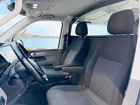 Volkswagen Transporter 15 of 17