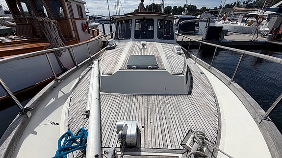 Nauticat 33 3 of 5