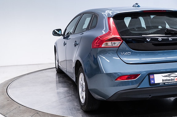 Volvo V40 5 of 5