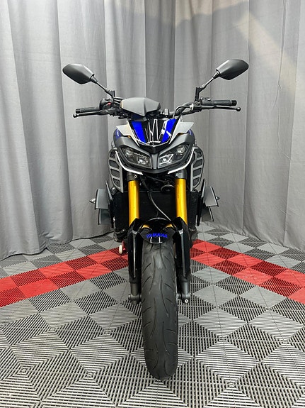 Yamaha MT09 SP Må ses! // MYE ekstra utstyr // ARROW // Pent hol 4 of 5