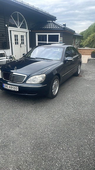 Mercedes-Benz S500 2 of 22