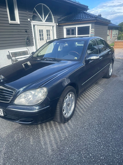 Mercedes-Benz S500 4 of 22