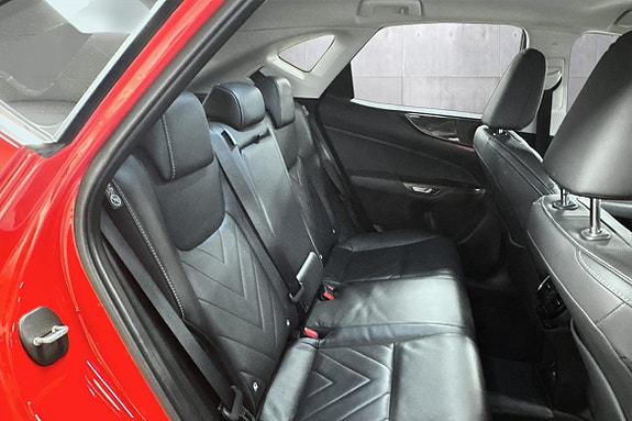 Lexus NX450h 18 of 30