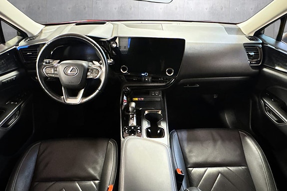 Lexus NX450h 15 of 30