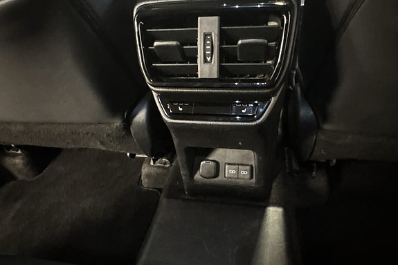 Lexus NX450h 14 of 30