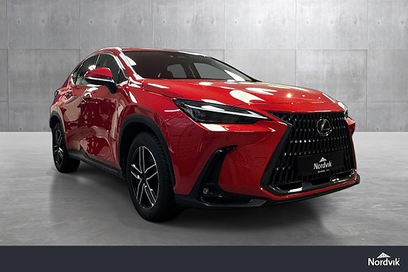 Lexus NX450h 2 of 30