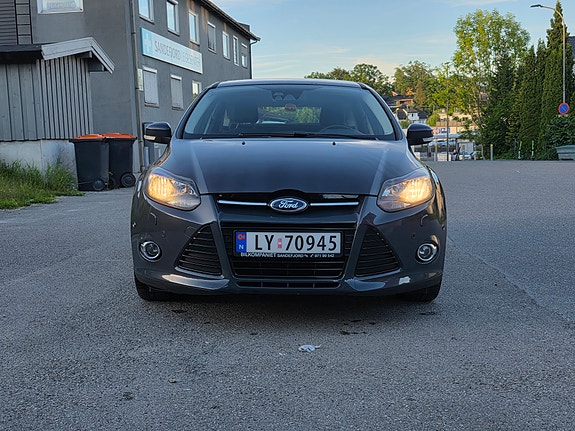 Ford Focus 3 of 5